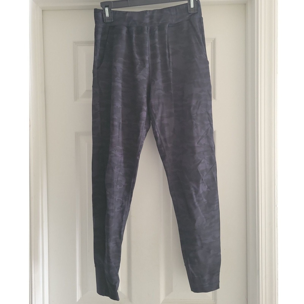 Alphalete Womens Camo Joggers Dark Charcoal Gray Athletic Pants Size M